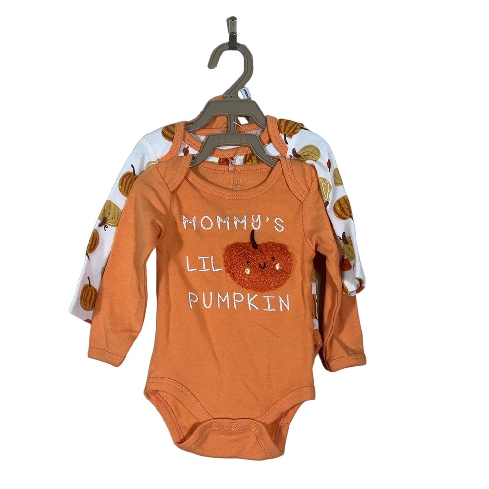 NWT Chickpea Mommy's Lil Pumpkin Graphic Print Bodysuit Hat Set Orange Size 3-6M